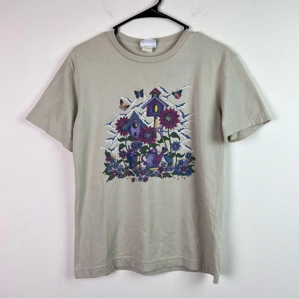 Bobbie Brooks T-shirt Vintage Grandma Core Cottage Cream Birdhouse‎ Short Sleeve